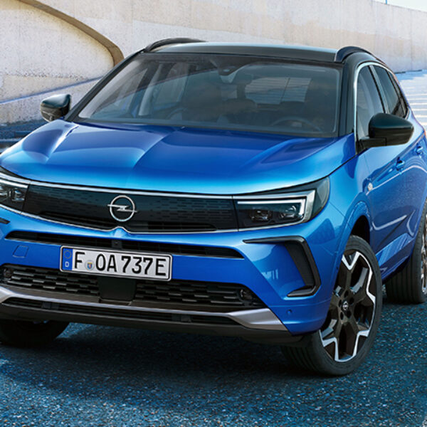 Opel Grandland Hybrid4 (2021)